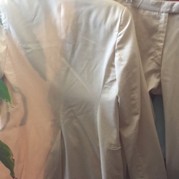 Ladies pant suit - Picture 7 of 8